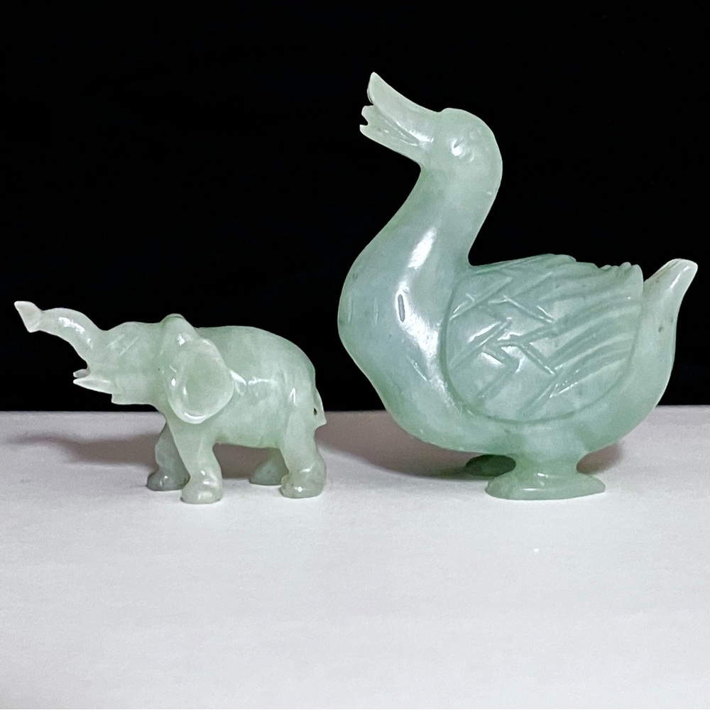 2 CHINESE SERPENTINE CARVINGS / Quacking Duck & Lucky Elephant / Vintage Pieces